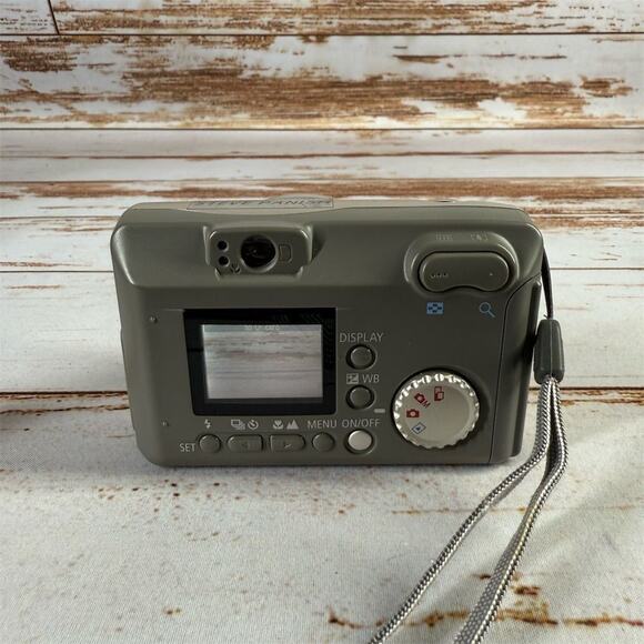 Canon PowerShot A20 2.1MP Digital Camera 3x Zoom Silver Compact - Picture 3 of 7